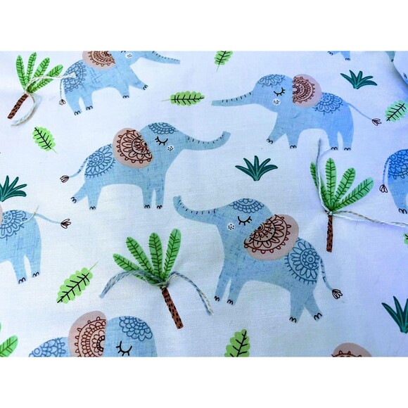 Child gift set -Pillow, Blanket, and Mini Blanket Included (6 designs available) - Picture 6 of 10